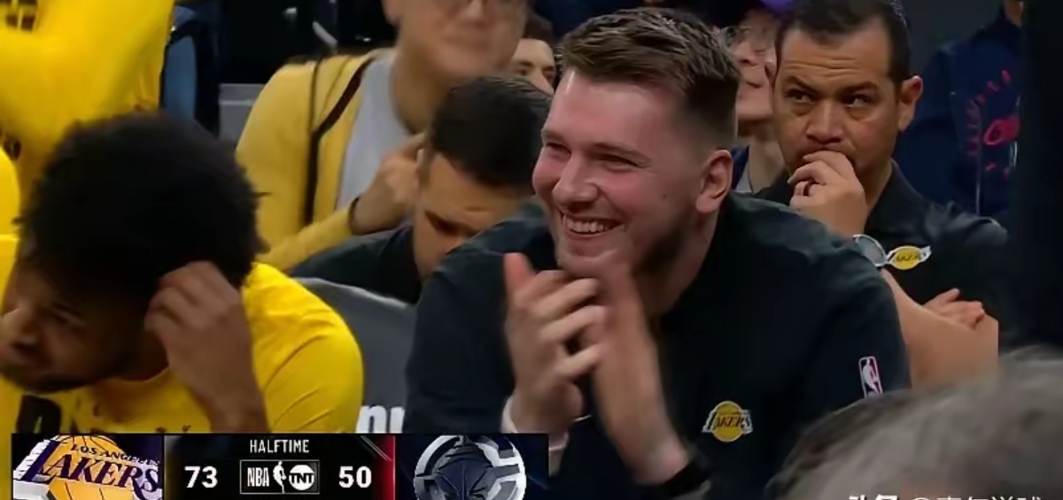 九游下载中心-东契奇迎来十五赛季出色发挥，FPX观众热烈欢呼！